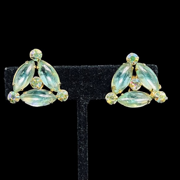 Gold Tone Faux Pearl, Lucite And AB Rhinestone Brooch & Clip On Earrings (5097) - Picture 6 of 10